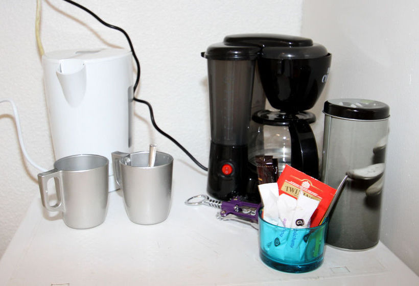 Hotel Auberge Des Pins  | Tourrettes | Var | France 12