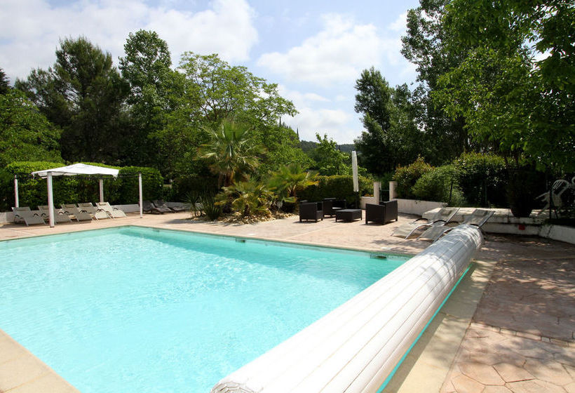 Hotel Auberge Des Pins  | Tourrettes | Var | France 18