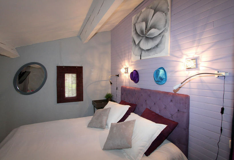 Hotel Auberge Des Pins  | Tourrettes | Var | France 4