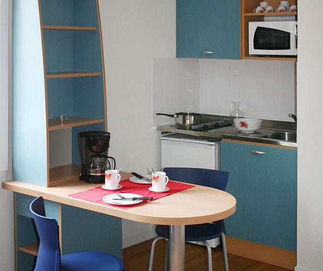 Hôtel Séjours Et Affaires Lamartine Poitiers  | Poitiers | Vienne | France 11