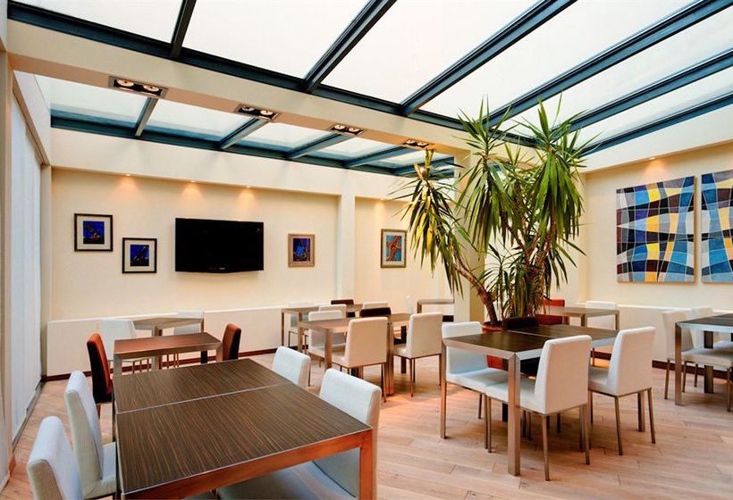 Privilege Apparthotel Clement Ader  | Toulouse | Haute-Garonne | France 4