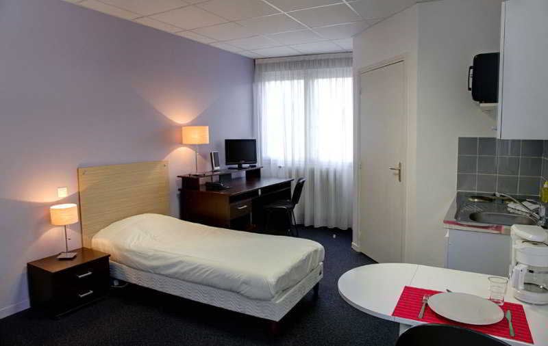 Macon Le Cours Moreau  | Macon | Saone-et-Loire | Francia 11