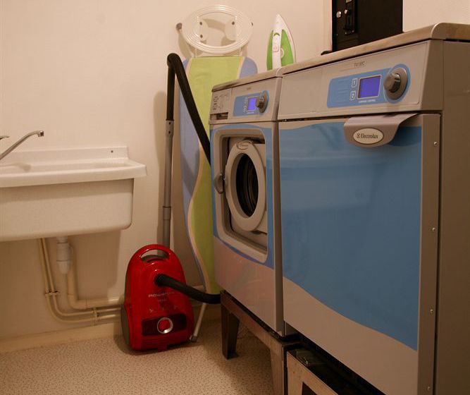 Macon Le Cours Moreau  | Macon | Saone-et-Loire | Francia 14