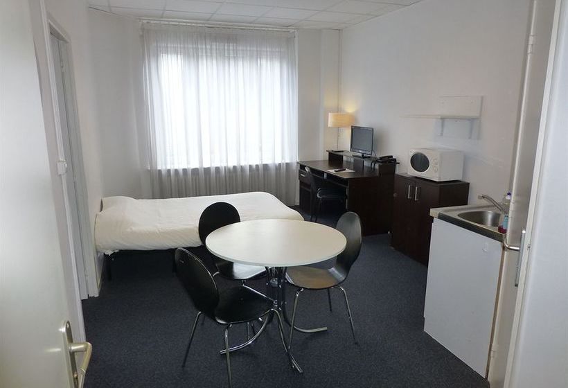 Macon Le Cours Moreau  | Macon | Saone-et-Loire | Francia 4