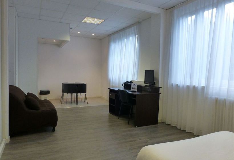 Macon Le Cours Moreau  | Macon | Saone-et-Loire | Francia 6