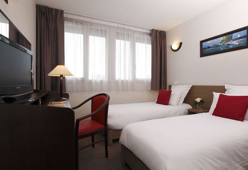 Hôtel Comfort Suites Pau Idron  | Pau | Pyrenees-Atlantiques | France 1