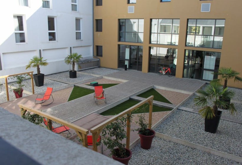 Hôtel Comfort Suites Pau Idron  | Pau | Pyrenees-Atlantiques | France 17