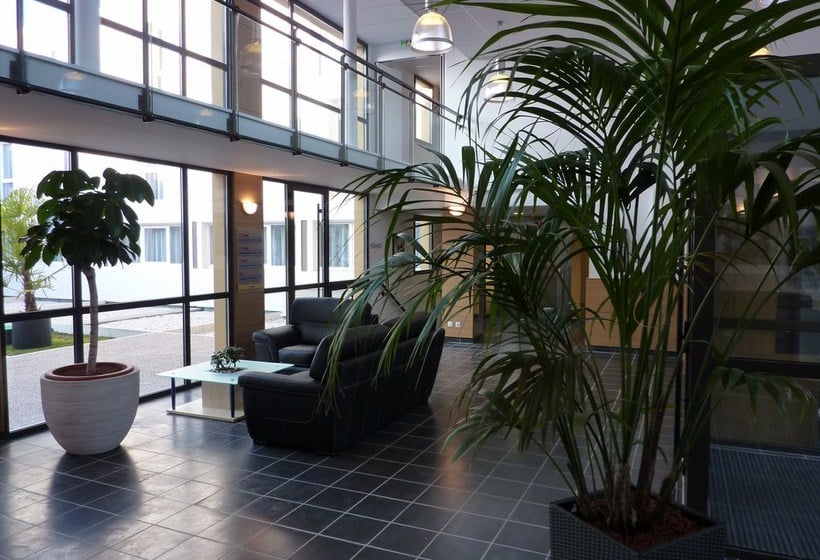 Hôtel Comfort Suites Pau Idron  | Pau | Pyrenees-Atlantiques | France 18