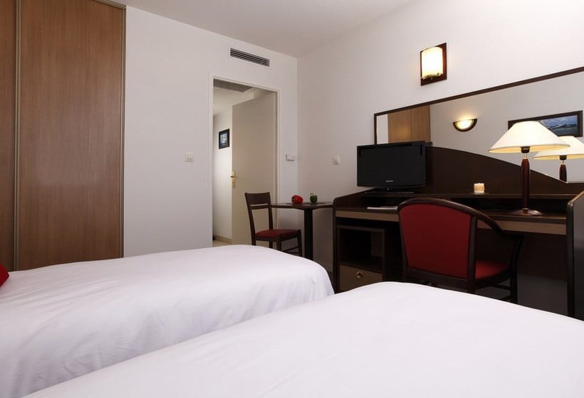 Hôtel Comfort Suites Pau Idron  | Pau | Pyrenees-Atlantiques | France 3