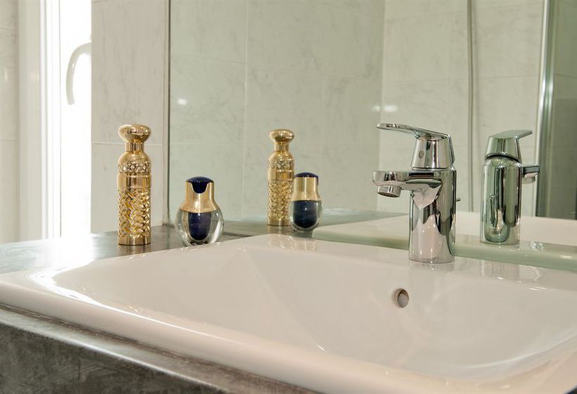 Hôtel Ecole Centrale  | Paris | Paris | France 18