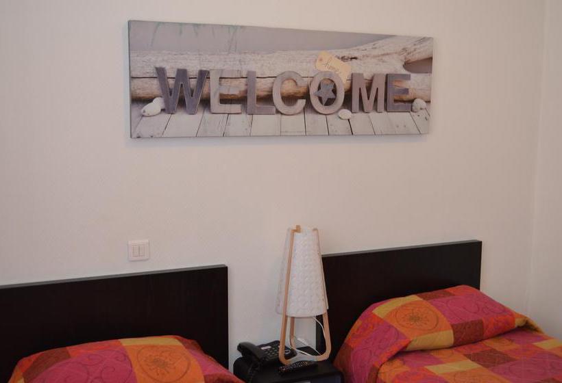 Goldhotel  | Paris | Paris | France 10