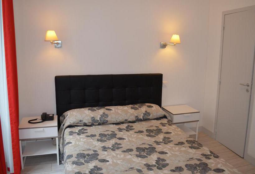 Goldhotel  | Paris | Paris | France 8