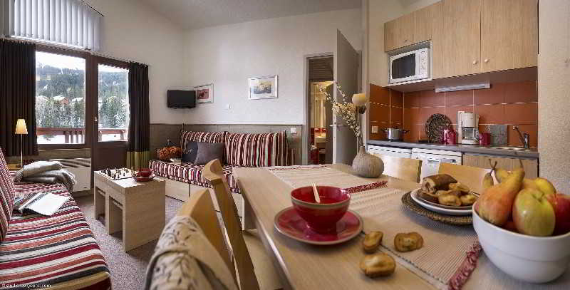 Pierre & Vacances Le Britania  | La Tania | Savoie | France 9