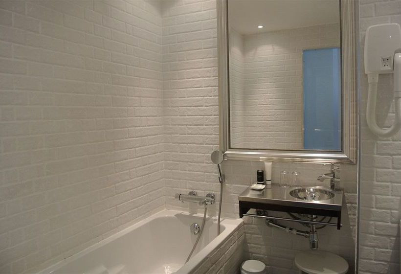 Hôtel Le Versailles  | Villefranche sur Mer | Alpes-Maritimes | France 11