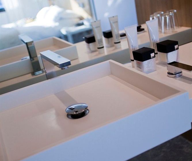 Hôtel Le Versailles  | Villefranche sur Mer | Alpes-Maritimes | France 12