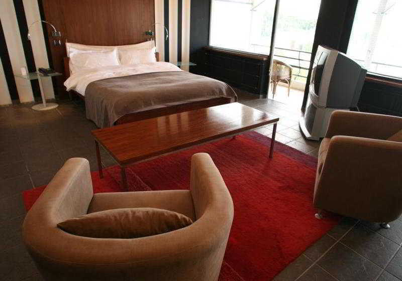 Hôtel Le Versailles  | Villefranche sur Mer | Alpes-Maritimes | France 3