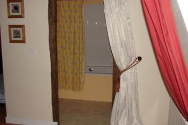 Bed & Breakfast L'Ancien Presbytere  | Le Dorat | Haute-Vienne | France 1