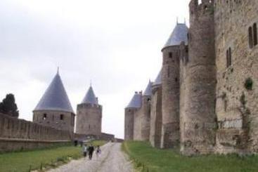 Bed & Breakfast Les Eaux Tranquilles  | Carcassonne | Aude | France 1