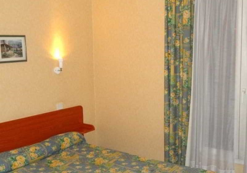 Hôtel De La Place Des Alpes  | Paris | Paris | France 4