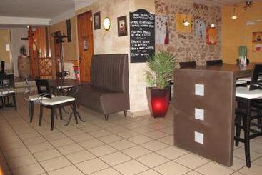 Hotel Le Juliano  | Carbon-Blanc | Gironde | France 4