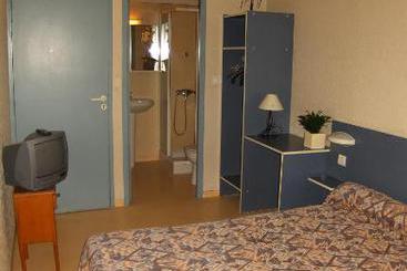 Hotel Le Juliano  | Carbon-Blanc | Gironde | France 7