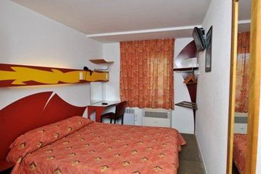 Le P'tit Dej-HOTEL Porte d'Espagne  | Perpignan | Pyrenees-Orientales | France 1