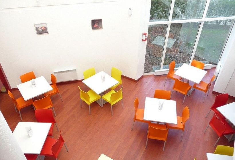 Hôtel Premiere Classe Maurepas CC Paris West  | Maurepas | Yvelines | France 11