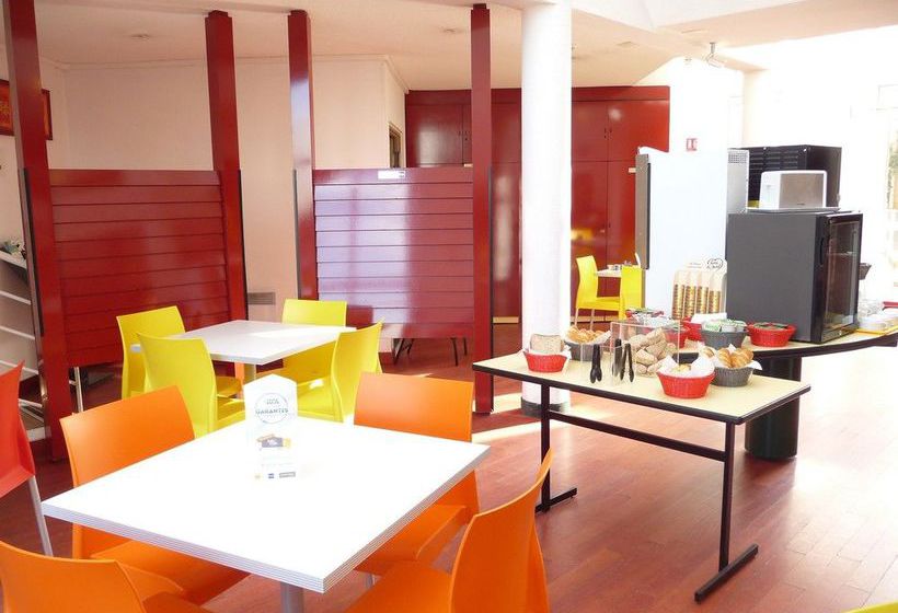 Hôtel Premiere Classe Maurepas CC Paris West  | Maurepas | Yvelines | France 14