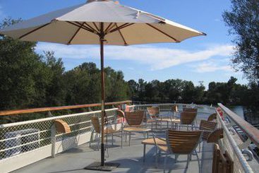 Le Boatel Hotel  | Arles | Bouches du Rhone | France 4