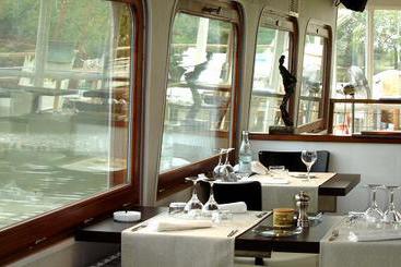 Le Boatel Hotel  | Arles | Bouches du Rhone | France 5