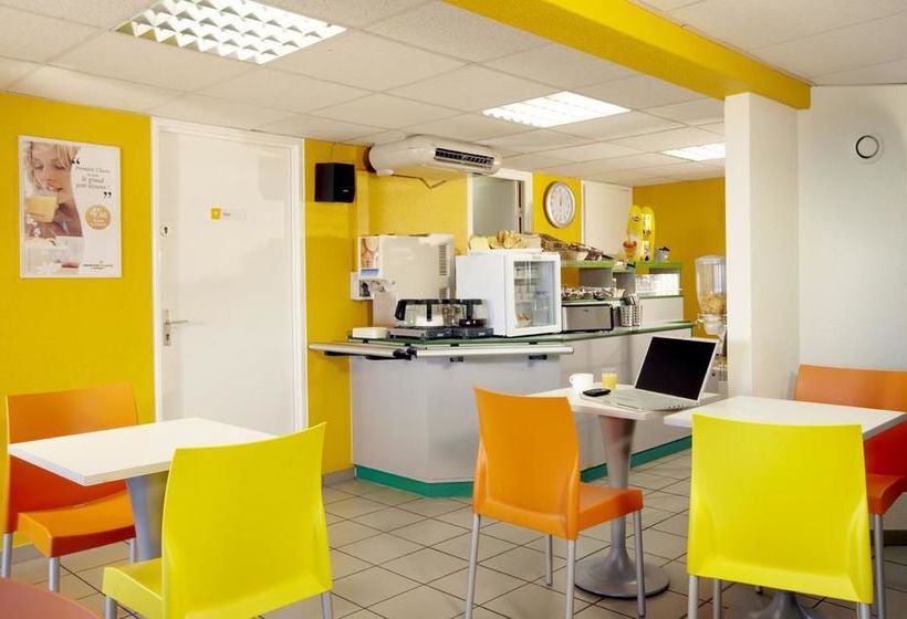 Hôtel Premiere Classe Salon De Provence  | Salon de Provence | Bouches du Rhone | France 12