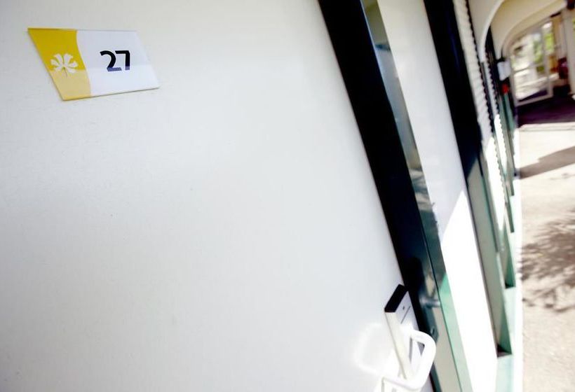 Hôtel Premiere Classe Salon De Provence  | Salon de Provence | Bouches du Rhone | France 8