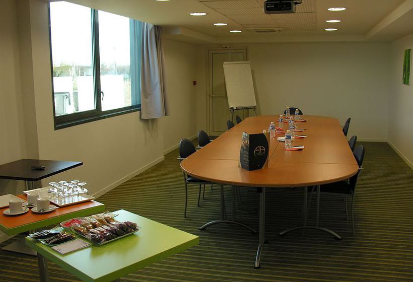 All Suites Aparthotel Bordeaux Lac  Burdeos