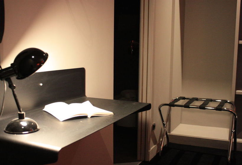 Grand Hotel Jeanne Darc  | Paris | Paris | France 4