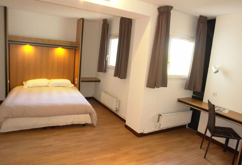 Brit Hotel La Bonne Etape  | Evreux | Eure | Frankreich 17