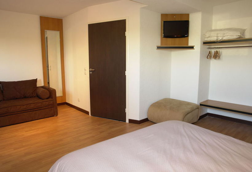 Brit Hotel La Bonne Etape  | Evreux | Eure | Frankreich 18