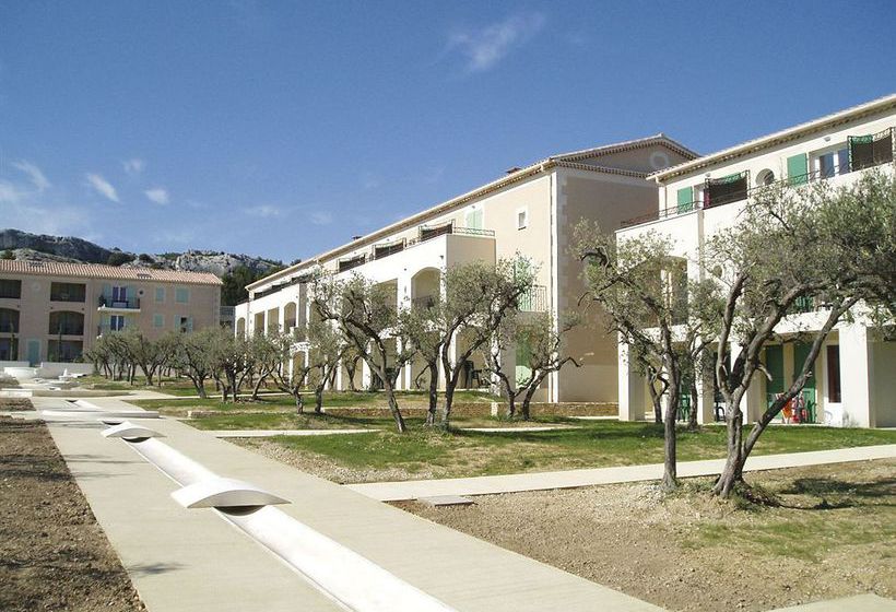 Domaine De Bourgeac Paradou  | Paradou | Bouches du Rhone | France 4