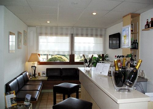 Comfort Hotel Beaune  | Beaune | Cote d'Or | France 11