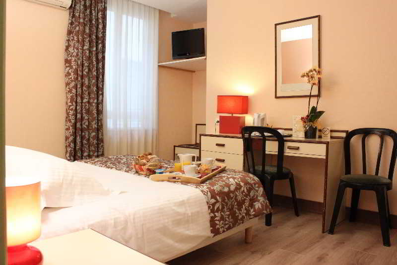 Hôtel Alizé Evian  | Évian-les-Bains | Haute-Savoie | France 4