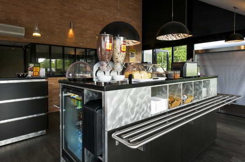 Hotel P'tit Dej Bordeaux Aéroport  | Merignac | Gironde | France 8