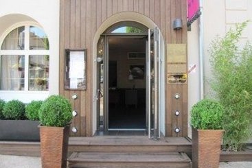 Hotel De La Poste  | Charolles | Saone-et-Loire | France