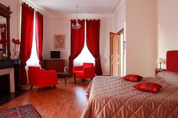 Hotel De La Poste  | Charolles | Saone-et-Loire | France 12