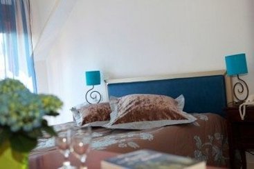 Hotel De La Poste  | Charolles | Saone-et-Loire | France 14