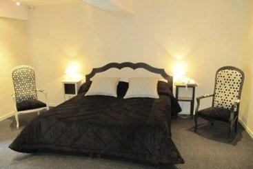 Hotel De La Poste  | Charolles | Saone-et-Loire | France 18