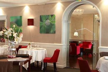 Hotel De La Poste  | Charolles | Saone-et-Loire | France 5