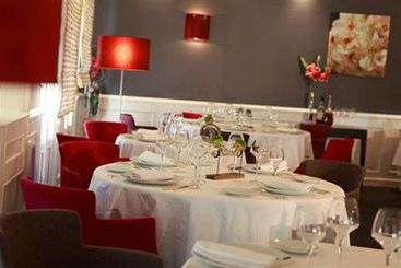 Hotel De La Poste  | Charolles | Saone-et-Loire | France 8