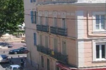 Hotel Place des Jacobins Guest House  | Narbona | Aude | França 6