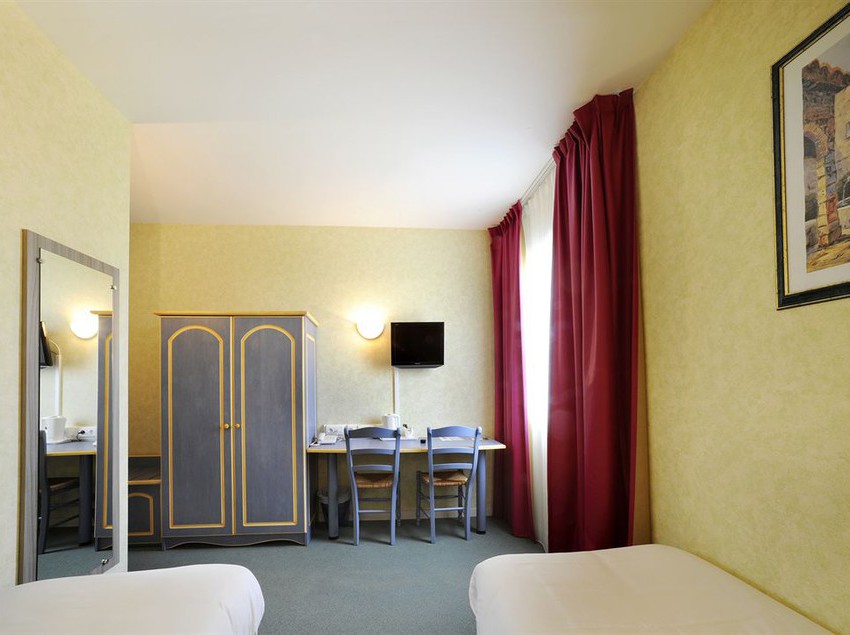 Comfort Hotel Saintes  | Saintes | Charente-Maritime | France 12
