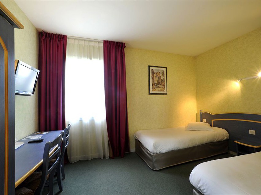 Comfort Hotel Saintes  | Saintes | Charente-Maritime | France 13