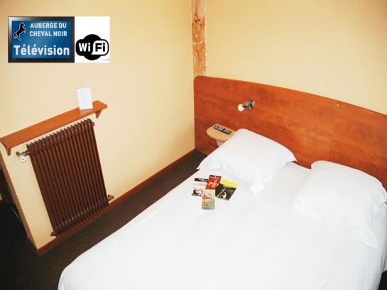 Hotel L'Auberge du Cheval Noir  | Pantin | Seine Saint Denis | Francia 5